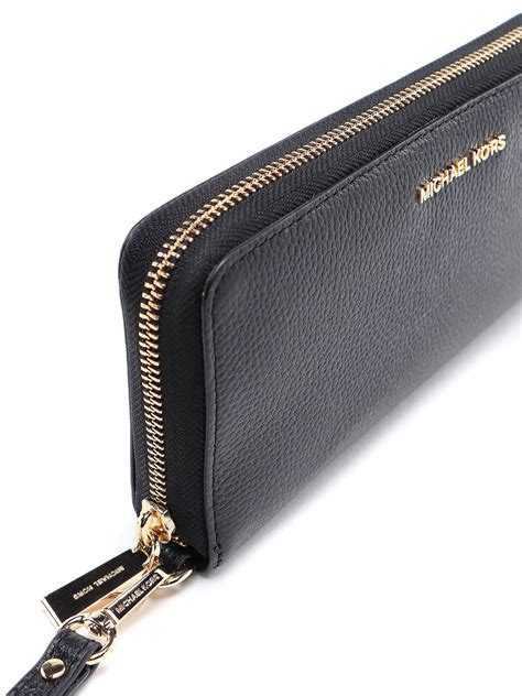 michael michael kors jet set signature continental travel wallet|continental wristlet.